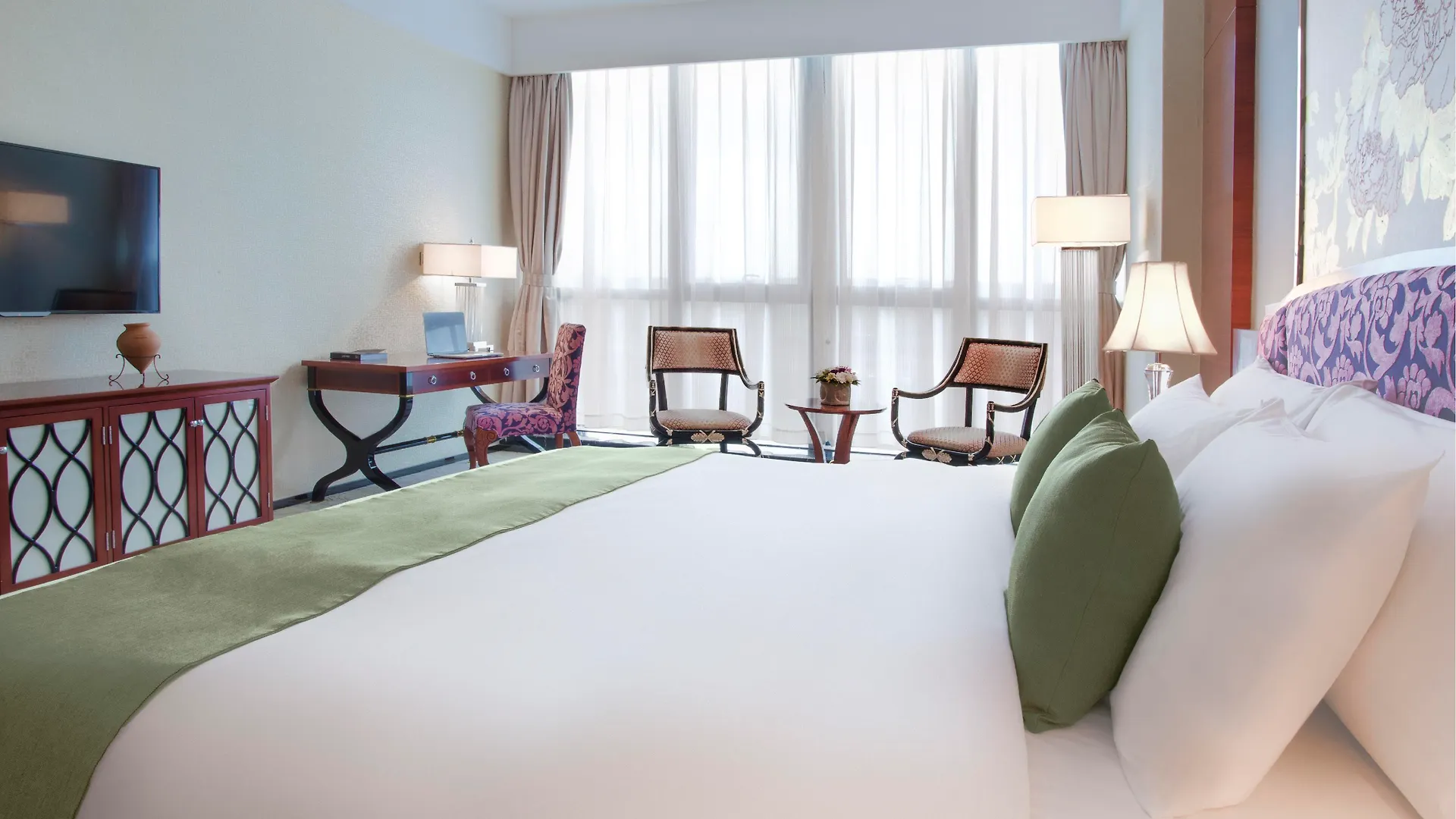Hotels & Preference Hualing Tbilisi 5*,  Georgien