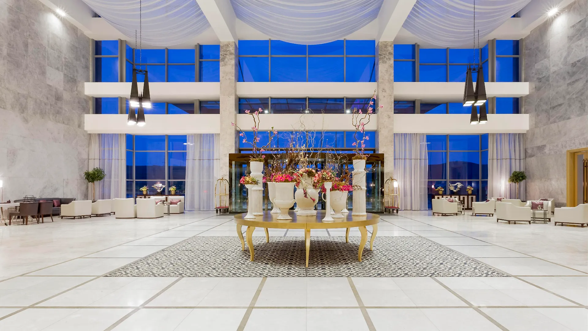 Hotels & Preference Hualing Tbilisi 5*,  Georgien