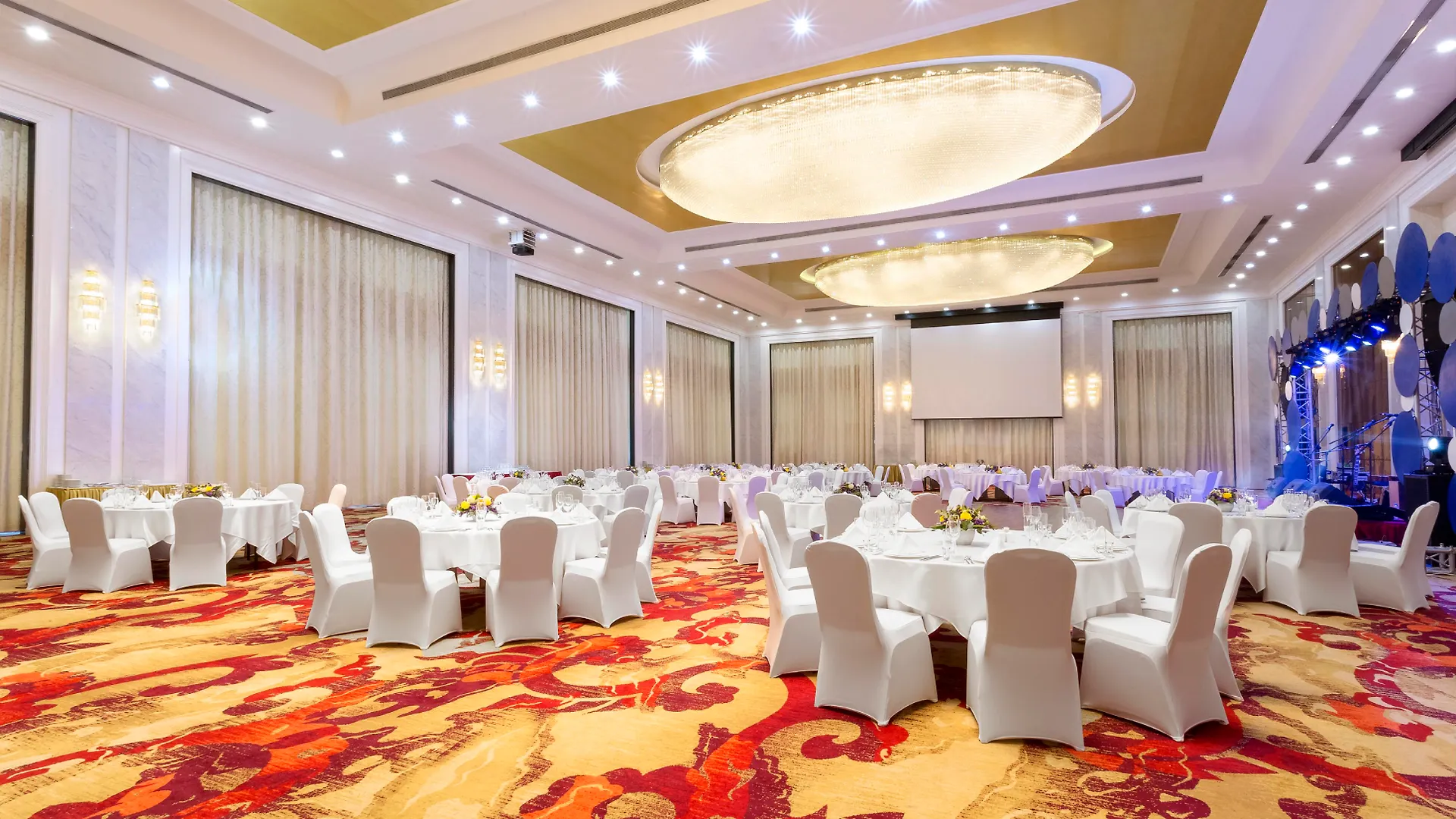 Hotels & Preference Hualing Tbilisi 5*,