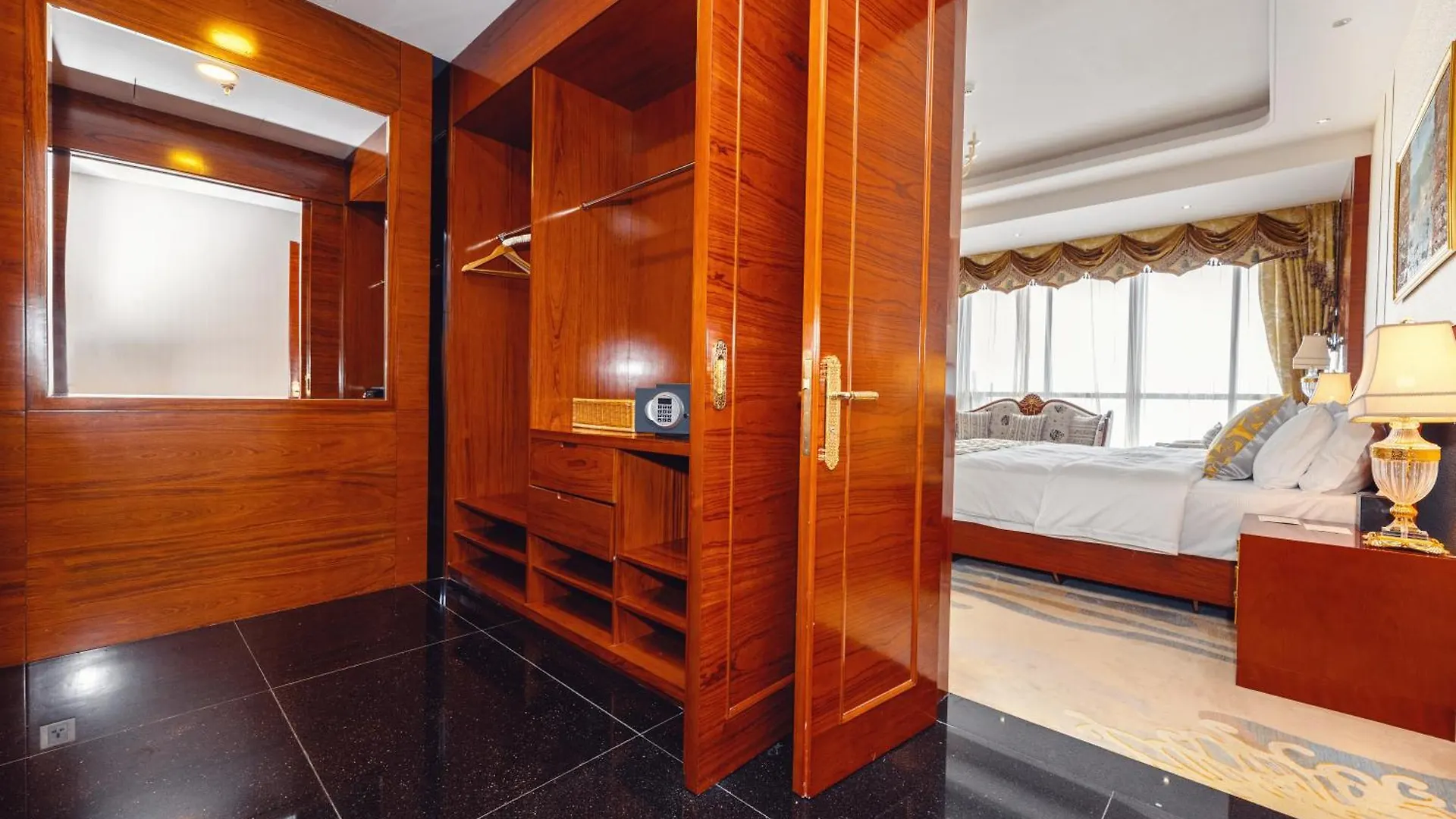 Hotels & Preference Hualing Tbilisi