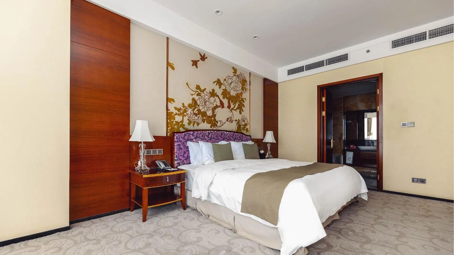*****  Hotels & Preference Hualing Tbilisi Georgia