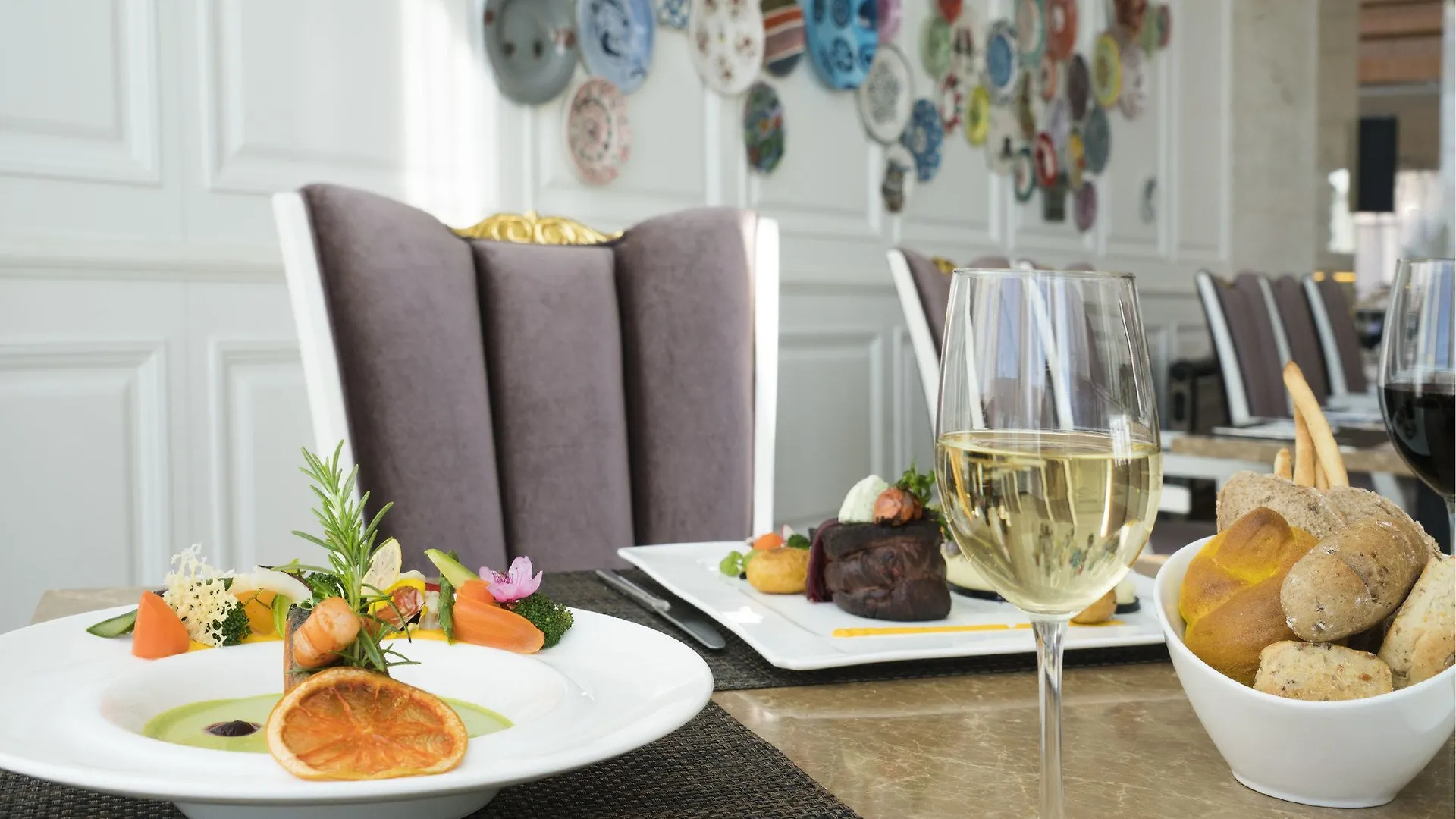 Hotels & Preference Hualing טביליסי